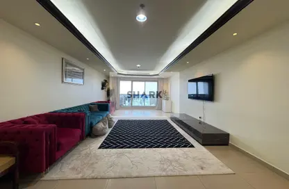 شقة - 2 غرف نوم - 3 حمامات للبيع في برج الكورنيش - طريق كورنيش عجمان - عجمان