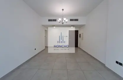Apartment - 1 Bedroom - 2 Bathrooms for rent in Jumeirah Garden City - Al Satwa - Dubai