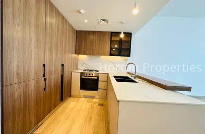 Apartment - 1 Bedroom - 2 Bathrooms for rent in Hamilton House - Jumeirah Village Circle - Dubai