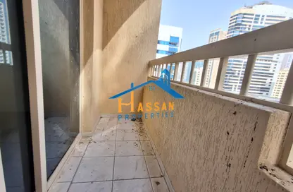 شقة - 2 غرف نوم - 2 حمامات للايجار في برج الوليد - القصباء - الشارقة