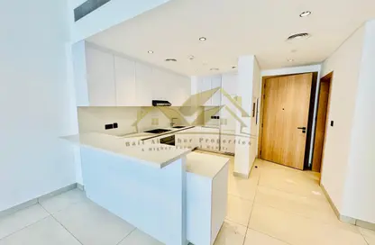 شقة - 2 غرف نوم - 3 حمامات للايجار في اريا جاردينز ايه - اريا جاردينز - ارجان - دبي شقة - 2 غرف نوم - 3 حمامات للايجار في اريا جاردينز ايه - اريا جاردينز - ارجان - دبي