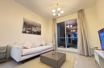 Apartment - 1 Bedroom - 2 Bathrooms for rent in Roxana Residence B - Roxana Residences - Jumeirah Village Circle - Dubai