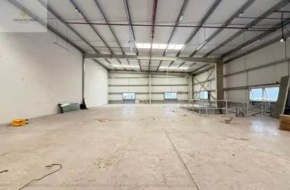 Warehouse - Studio - 2 Bathrooms for rent in Al Warsan 4 - Al Warsan - Dubai