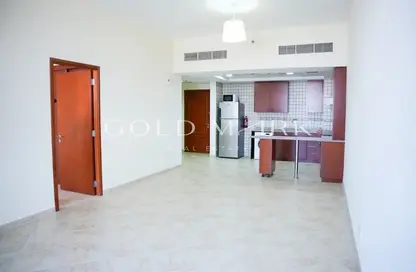 شقة - غرفة نوم - 2 حمامات للايجار في نيو بريدج هيلز 1 - نيو بريدج هيلز - مدينة السيارات - دبي