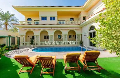 Pool image for: Villa - 5 Bedrooms - 6 Bathrooms for rent in Signature Villas Frond B - Signature Villas - Palm Jumeirah - Dubai, Image 1