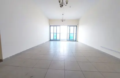 شقة - 2 غرف نوم - 3 حمامات للايجار في برج صحارى 1 - مجمع صحارى - النهدة - الشارقة