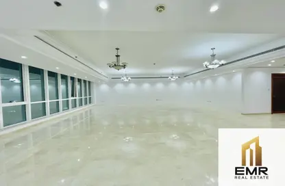 Penthouse - 3 Bedrooms - 5 Bathrooms for rent in Manazel Al Safa - Business Bay - Dubai