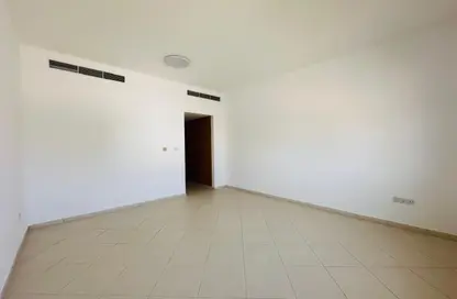 Villa - 3 Bedrooms - 4 Bathrooms for rent in Umm Suqeim - Dubai