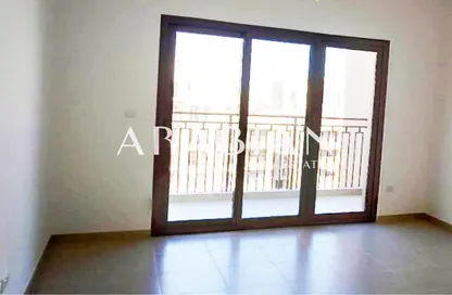 Apartment - 2 Bedrooms - 2 Bathrooms for sale in Zahra Breeze Apartments 3A - Zahra Breeze Apartments - Town Square - Dubai