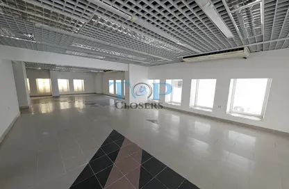 عمارة بالكامل - استوديو - 8 حمامات للايجار في حي السلامة - المقاطعة المركزية - العين