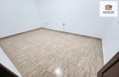Apartment - Studio - 1 Bathroom for rent in Mushrif Gardens - Al Mushrif - Abu Dhabi