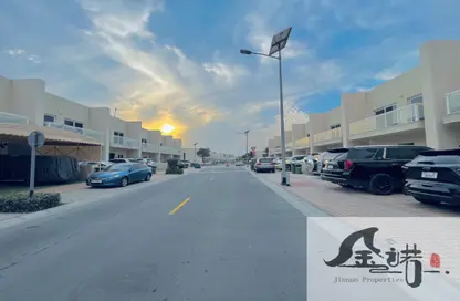 تاون هاوس - 3 غرف نوم - 4 حمامات للبيع في قرية ورسان - المدينة الدولية - دبي
