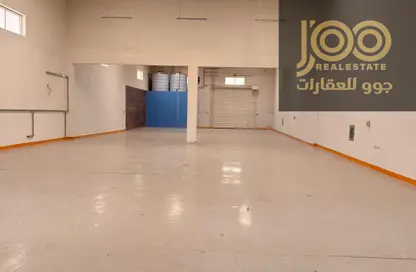 Warehouse - Studio - 1 Bathroom for rent in Umm Al Thuoob - Umm Al Quwain