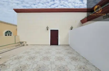 شقة - 2 غرف نوم - 2 حمامات للايجار في فيلات مدينة خليفة آيه - مدينة خليفة أ - مدينة خليفة - أبوظبي