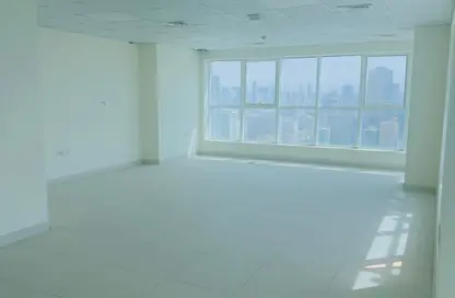 Office Space - Studio - 1 Bathroom for rent in Business Tower - Al Majaz 2 - Al Majaz - Sharjah
