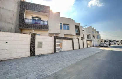 Villa - 3 Bedrooms - 5 Bathrooms for rent in Al Yasmeen 1 - Al Yasmeen - Ajman