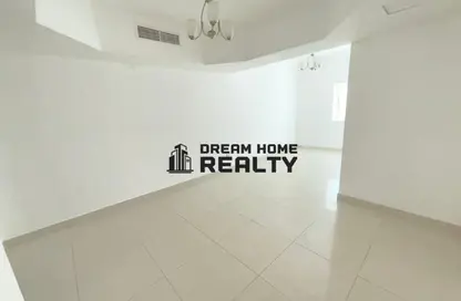 شقة - غرفة نوم - 2 حمامات للايجار في الخان لاجون - الخان - الشارقة شقة - غرفة نوم - 2 حمامات للايجار في الخان لاجون - الخان - الشارقة