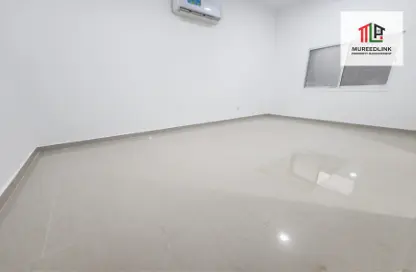 Apartment - Studio - 1 Bathroom for rent in Al Maqtaa Tower 1 - Hadbat Al Zafranah - Muroor Area - Abu Dhabi
