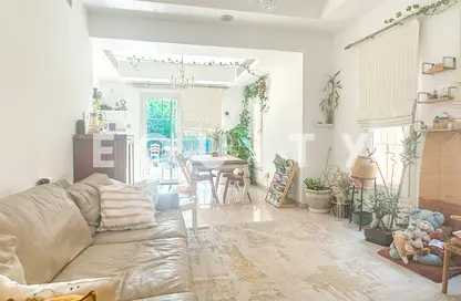 Villa - 3 Bedrooms - 3 Bathrooms for rent in Springs 9 - The Springs - Dubai