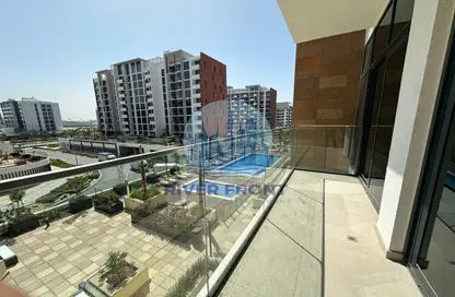 Apartment - 2 Bedrooms - 2 Bathrooms for rent in Azizi Riviera 20 - Meydan One - Meydan - Dubai