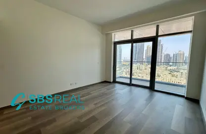 Apartment - 3 Bedrooms - 5 Bathrooms for rent in Imperial Avenue - Downtown Dubai - Dubai
