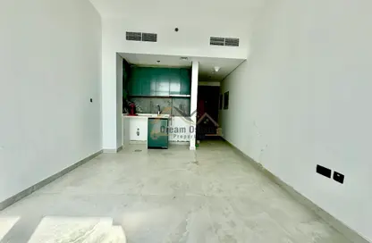 Apartment - Studio - 1 Bathroom for rent in Sama Al Jaddaf - Al Jaddaf - Dubai