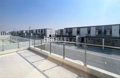 صورة لـ تراس فيلا - 4 غرف نوم - 5 حمامات للبيع في الحقول - المنطقة 11 - مدينة الشيخ محمد بن راشد - دبي ، صورة رقم 1