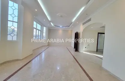Apartment - 3 Bedrooms - 4 Bathrooms for rent in Hadbat Al Zafranah - Muroor Area - Abu Dhabi