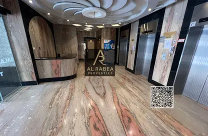 Apartment - 1 Bedroom - 2 Bathrooms for rent in Corniche Tower - Ajman Corniche Road - Ajman