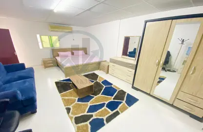 صورة لـ غرفة المعيشة / غرفة الطعام شقة - 1 حمام للايجار في مدينة خليفة أ - مدينة خليفة - أبوظبي ، صورة رقم 1