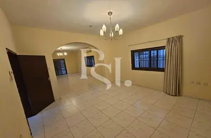 Empty Room image for: Villa - 3 Bedrooms - 4 Bathrooms for rent in Sharqan - Al Heerah - Sharjah, Image 1