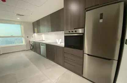 Apartment - 2 Bedrooms - 2 Bathrooms for rent in Al Manal Tower - Sheikh Zayed Road - Dubai
