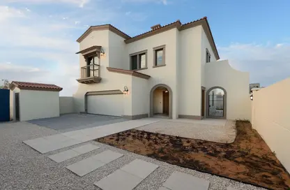 Villa - 5 Bedrooms - 6 Bathrooms for sale in Bloom Living - Zayed City (Khalifa City C) - Khalifa City - Abu Dhabi