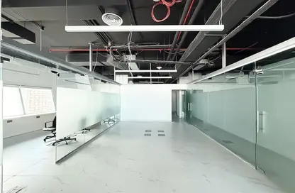 مكتب - استوديو - 2 حمامات للايجار في خليج آيريس - الخليج التجاري - دبي