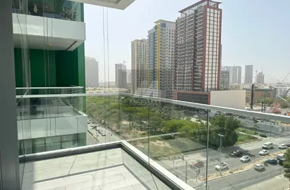 Apartment - 1 Bedroom - 2 Bathrooms for rent in Alpha Green Tower - Jumeirah Village Circle - Dubai
