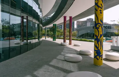 شقة - 3 غرف نوم - 4 حمامات للبيع في نست 6 - نست - الجادة - الشارقة