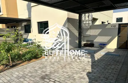 Townhouse - 4 Bedrooms - 5 Bathrooms for sale in Sharjah Sustainable City - Sharjah