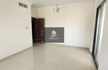 شقة - 2 غرف نوم - 2 حمامات للايجار في سراب 2 - الجادة - الشارقة