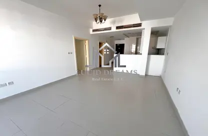 شقة - غرفة نوم - 2 حمامات للبيع في تلال الخيل - القوز - دبي
