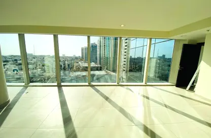 Empty Room image for: Apartment - 3 Bedrooms - 4 Bathrooms for rent in Al Khalidiya - Abu Dhabi, Image 1