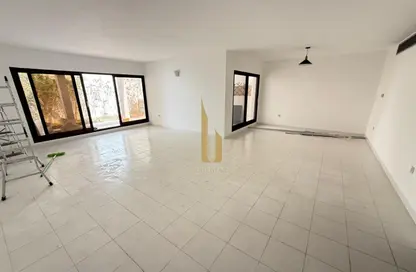 Villa - 3 Bedrooms - 3 Bathrooms for rent in Jumeirah 2 Villas - Jumeirah 2 - Jumeirah - Dubai