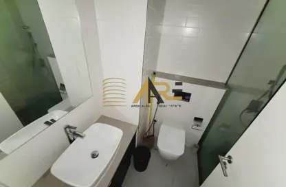 Apartment - Studio - 1 Bathroom for rent in East Village - Aljada - Sharjah