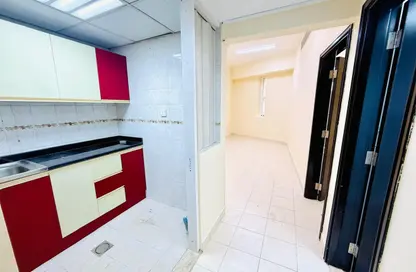 Office Space - Studio - 1 Bathroom for rent in Al Fahidi Street - Al Souk Al Kabeer - Bur Dubai - Dubai