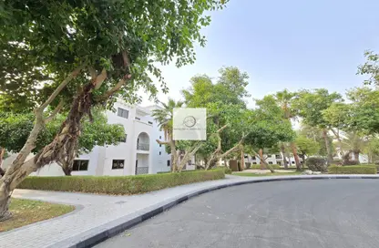 Apartment - 2 Bedrooms - 2 Bathrooms for rent in The Gardens Buildings - The Gardens - Dubai