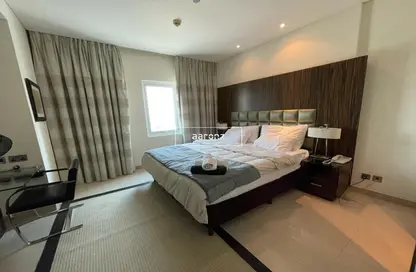 Room / Bedroom image for: Apartment - 2 Bedrooms - 3 Bathrooms for sale in Bonnington Tower - Lake Almas West - Jumeirah Lake Towers - Dubai, Image 1