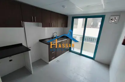 Apartment - 1 Bedroom - 1 Bathroom for rent in Dar Al Majaz - Jamal Abdul Nasser Street - Al Majaz - Sharjah