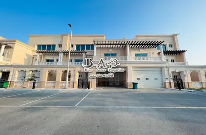 فيلا - استوديو - 5 حمامات للايجار في فلل رويال مارينا - شارع الكورنيش - أبوظبي