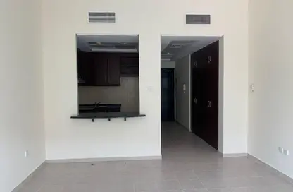 Apartment - Studio - 1 Bathroom for rent in Building 148 to Building 202 - Mogul Cluster - Discovery Gardens - Dubai