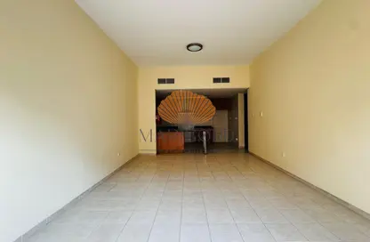 شقة - 2 غرف نوم - 3 حمامات للبيع في مبنى 129 - طراز حديث - ديسكفري جاردنز - دبي