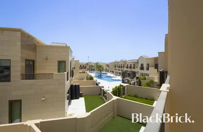 تاون هاوس - 3 غرف نوم - 3 حمامات للبيع في ياسمين لين - منطقة الجولف بالجميرا - دبي